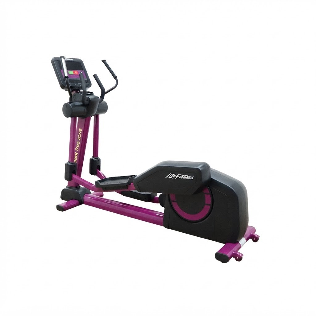 Life Fitness Integrity C Console Elliptical cross-trainer featuring an intuitive LED display and heavy-duty commercial frame in Pakistan
